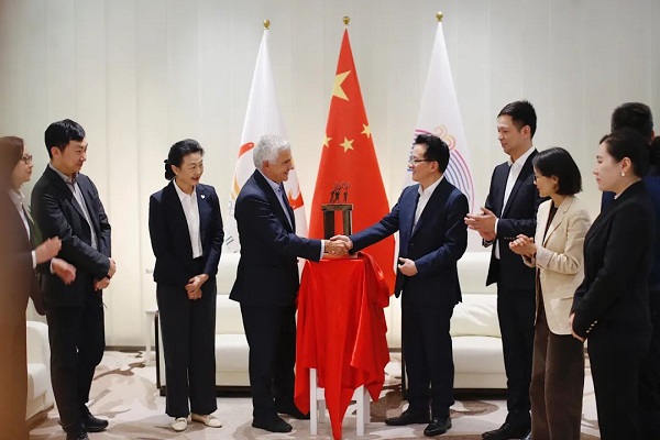 萨马兰奇1.jpg