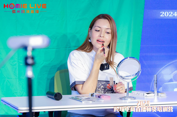 foreign hosts drive chinese exports in hangzhou's cross-border livestream hub