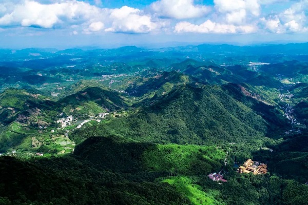 1758178814216028226.jpg 天目山1.jpg