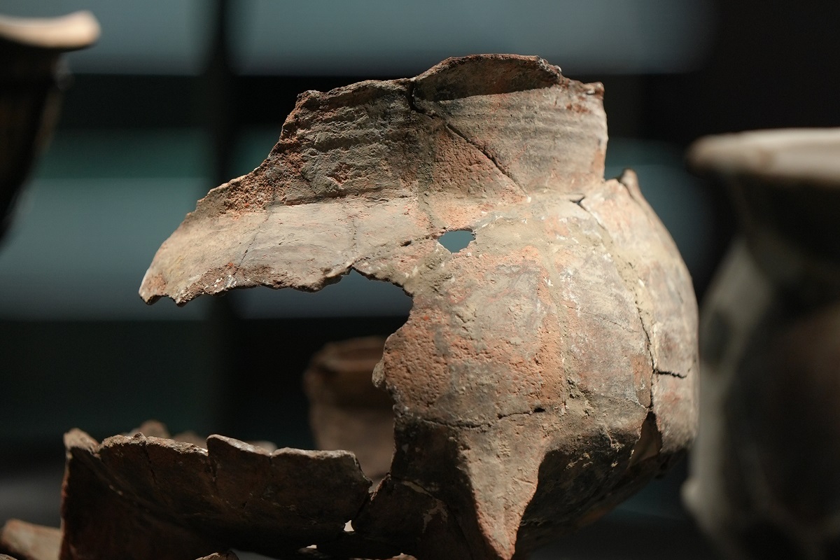 a new way to experience liangzhu artifacts in the museum